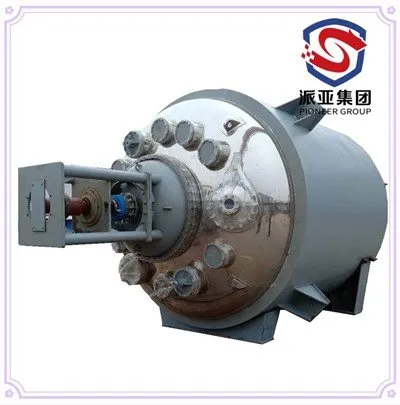 Stakleni reaktor zatvorenog tipa